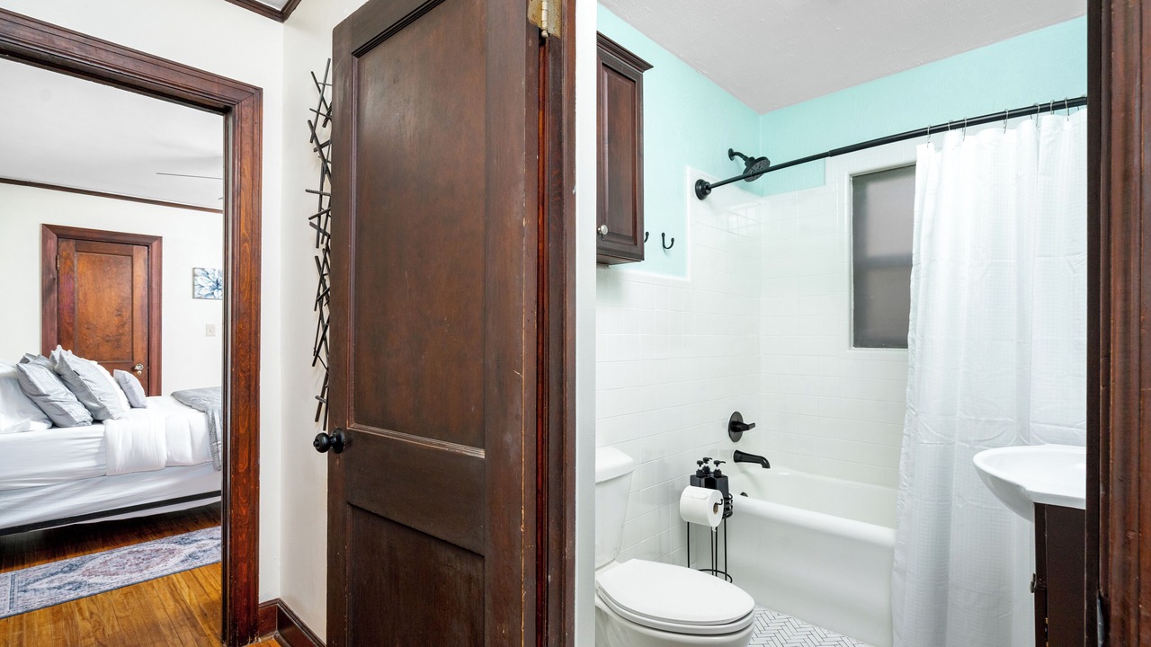 Photo of Bathroom in Cherry Street