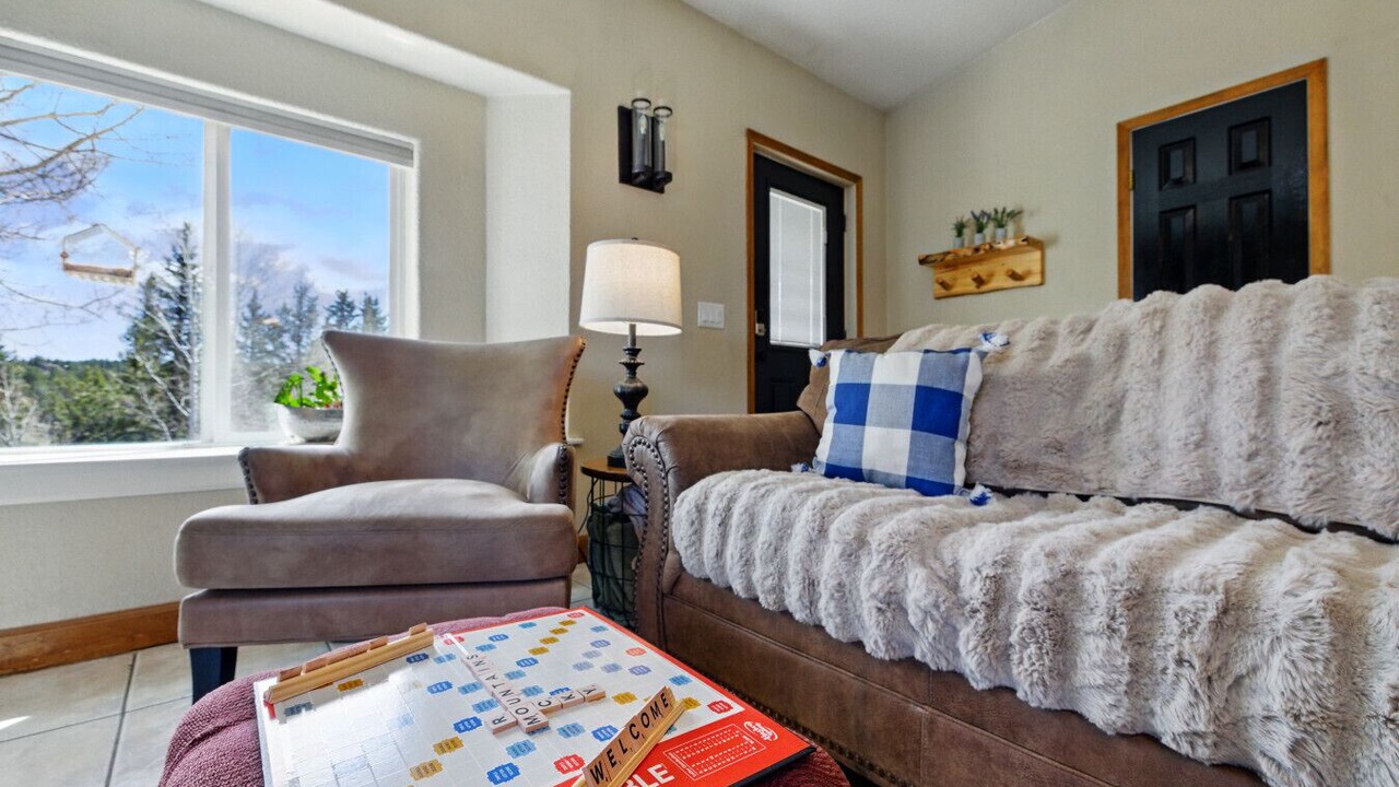 Photo of Livingroom in Spring Valley