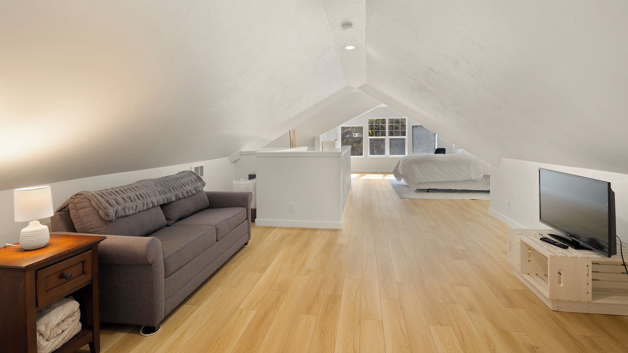 Photo of Livingroom in Leaburg