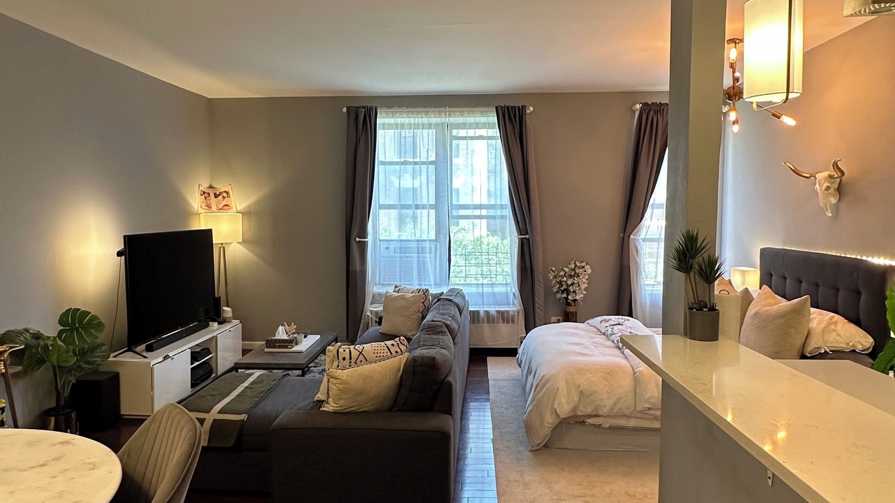 Photo of Livingroom in Central Park North