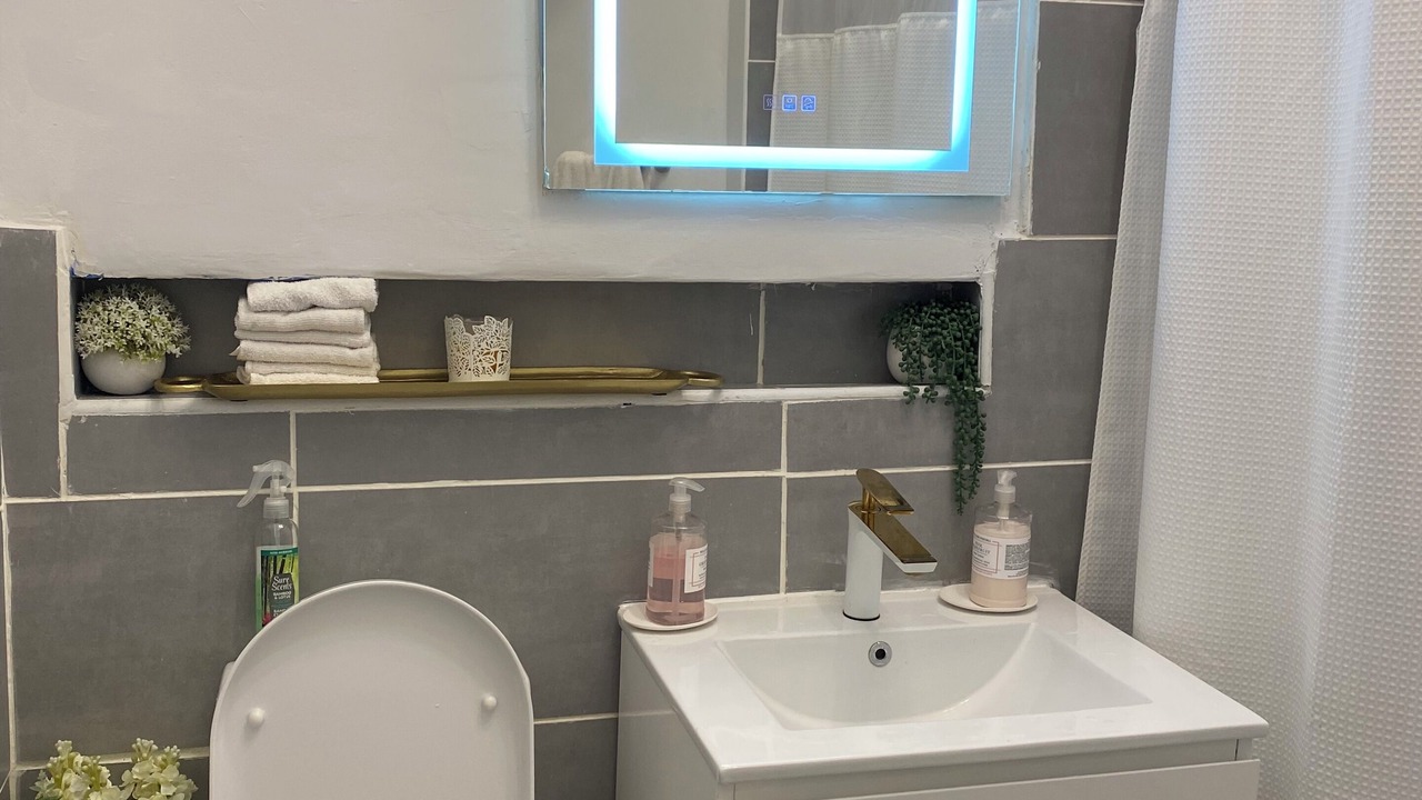 Photo of Bathroom in Central Park North