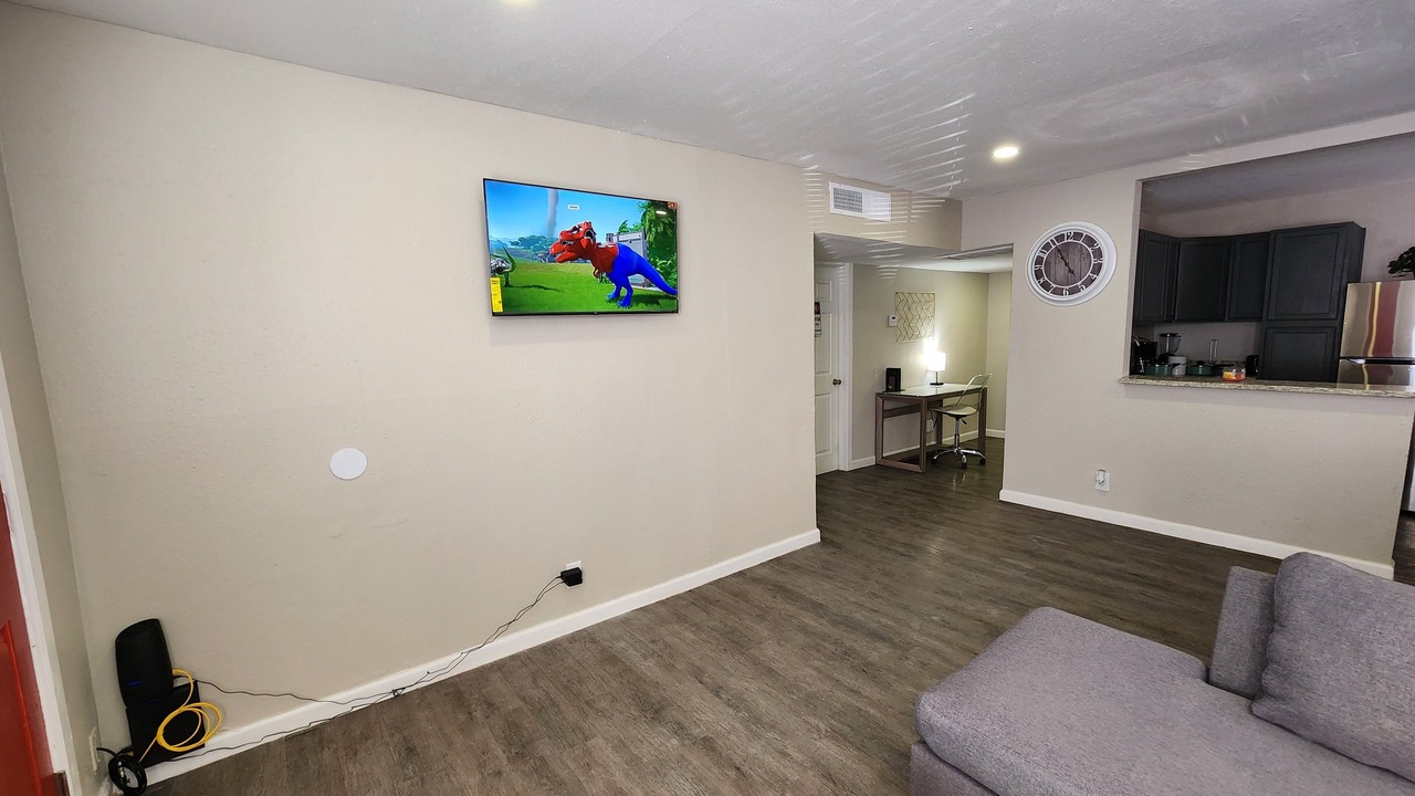 Photo of Livingroom in Timberwolf
