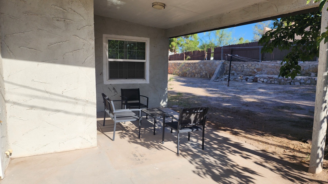 Photo of Patio Balcony in Timberwolf