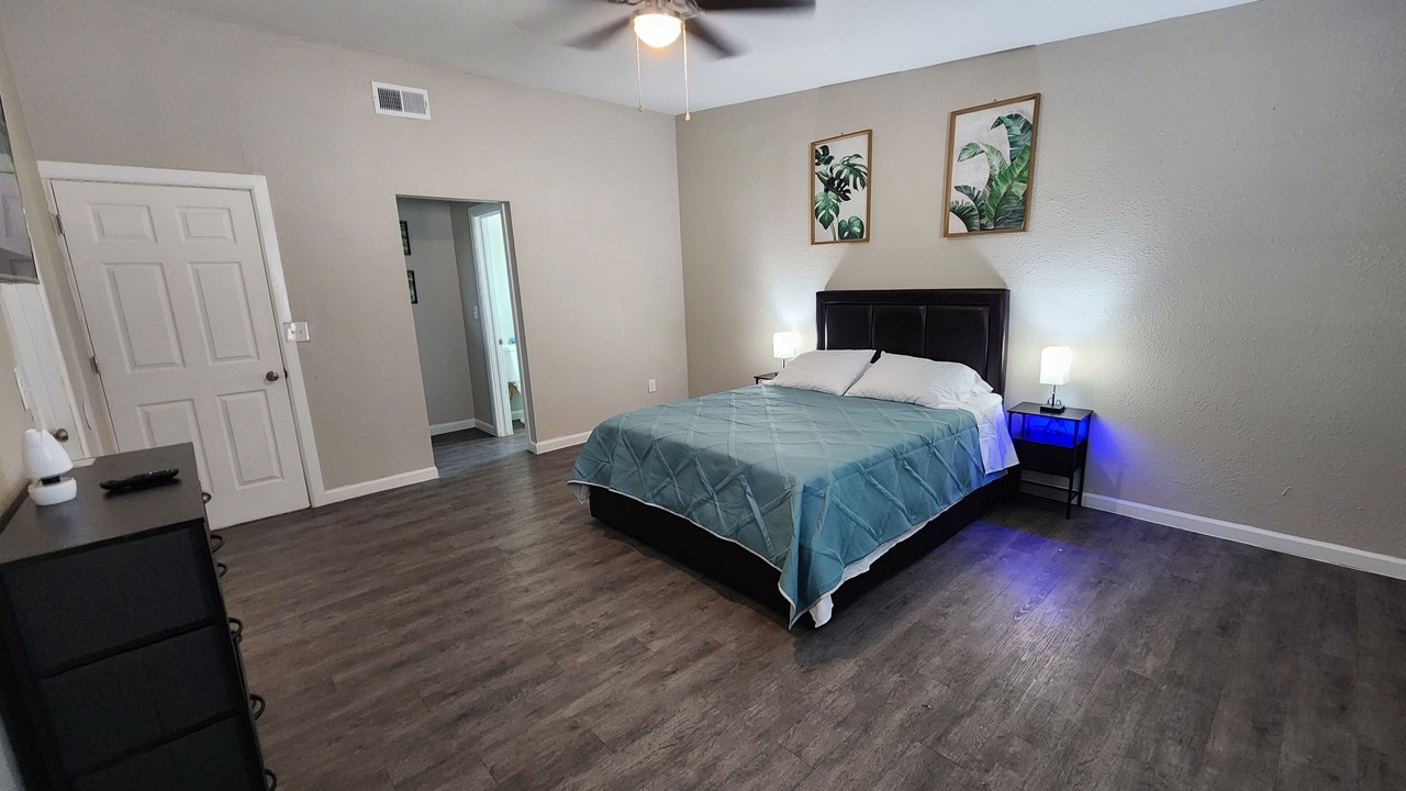 Photo of Bedroom in Timberwolf