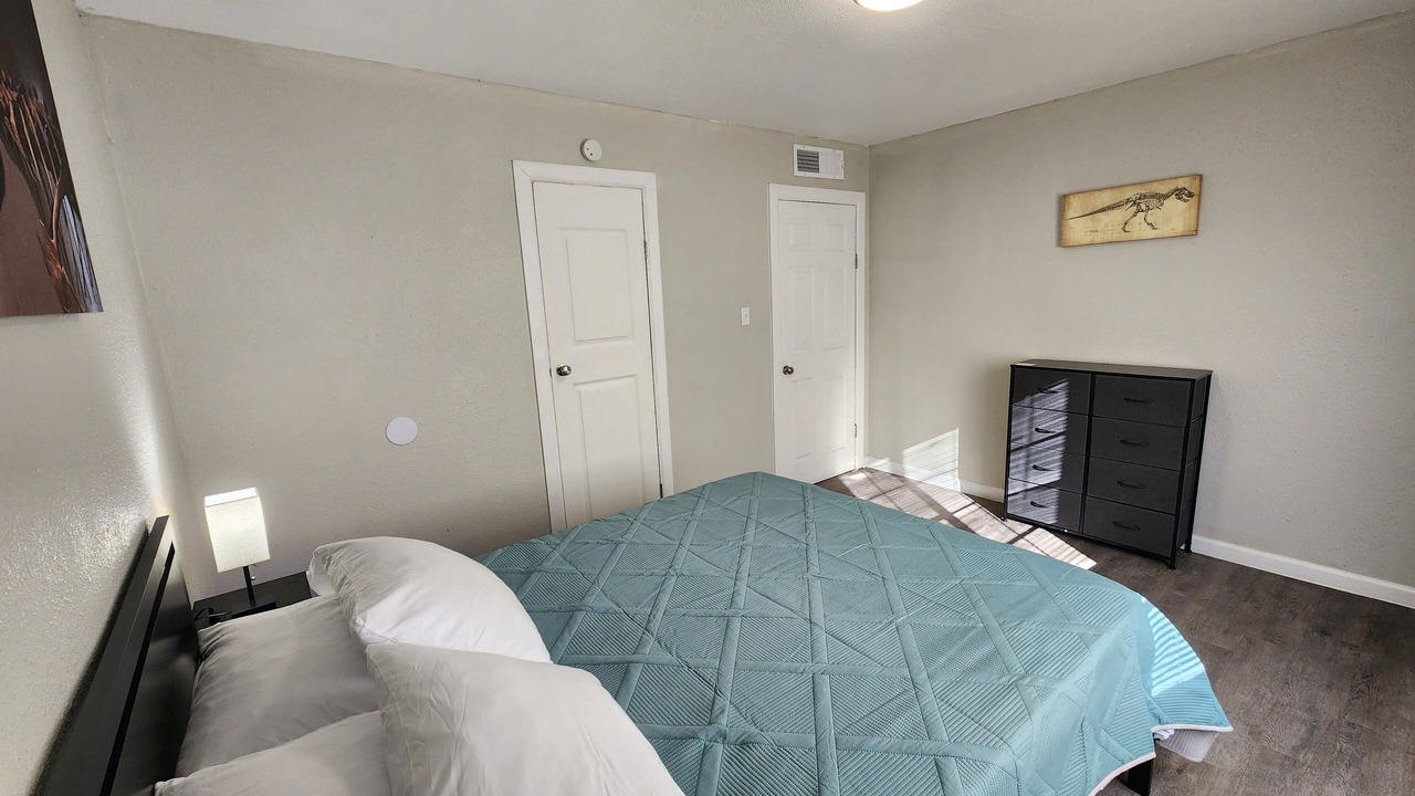 Photo of Bedroom in Timberwolf