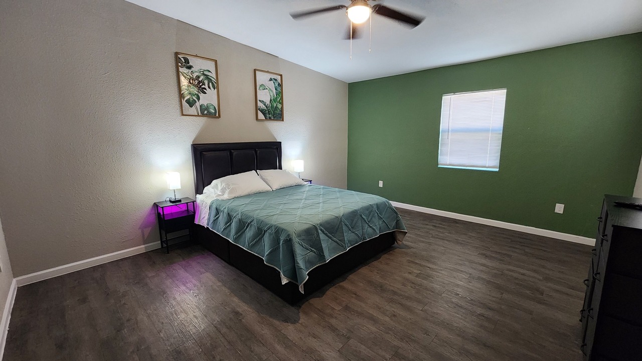 Photo of Bedroom in Timberwolf