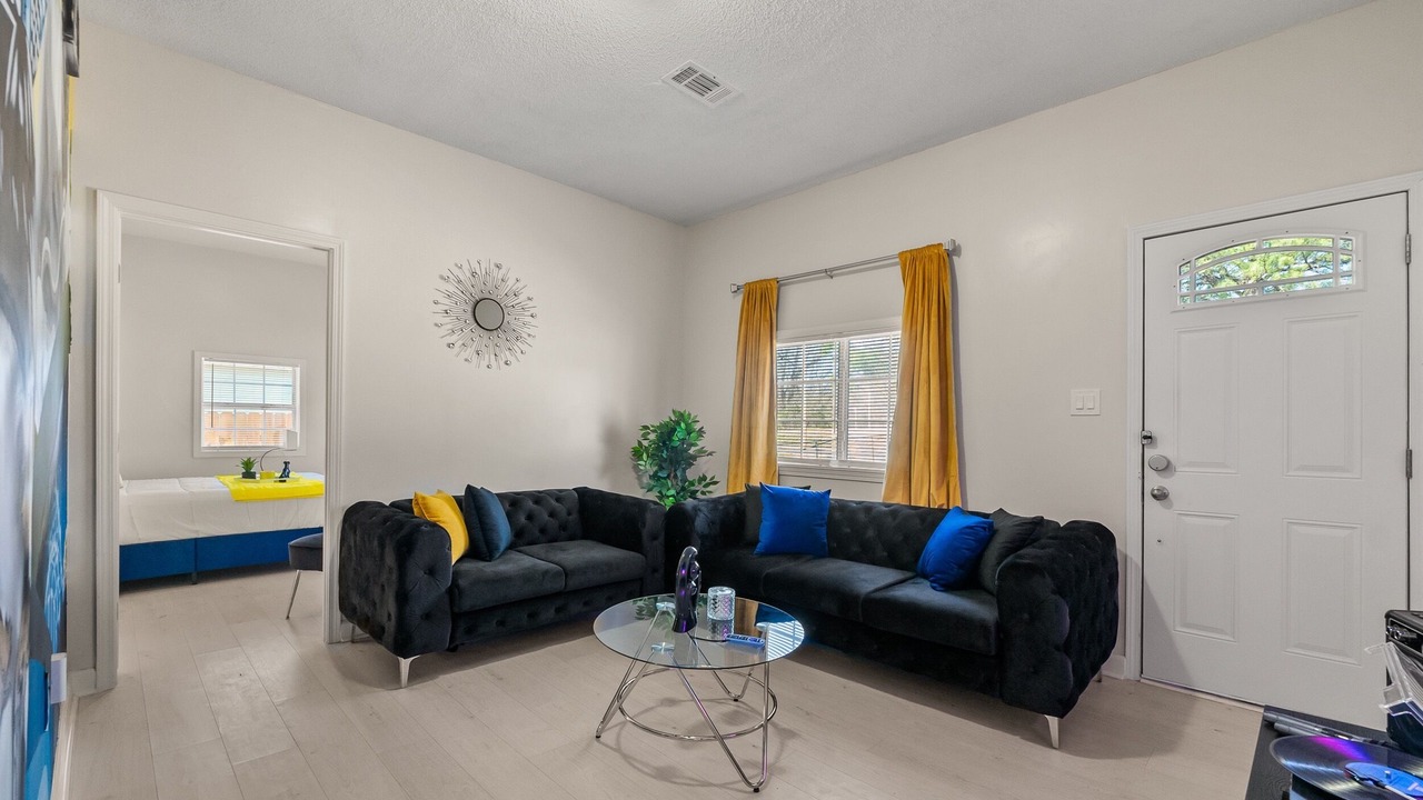 Photo of Livingroom in Memphis