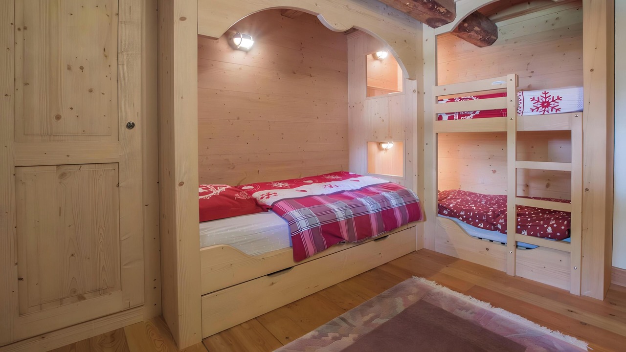 Photo of Bedroom in Montricher-Albanne