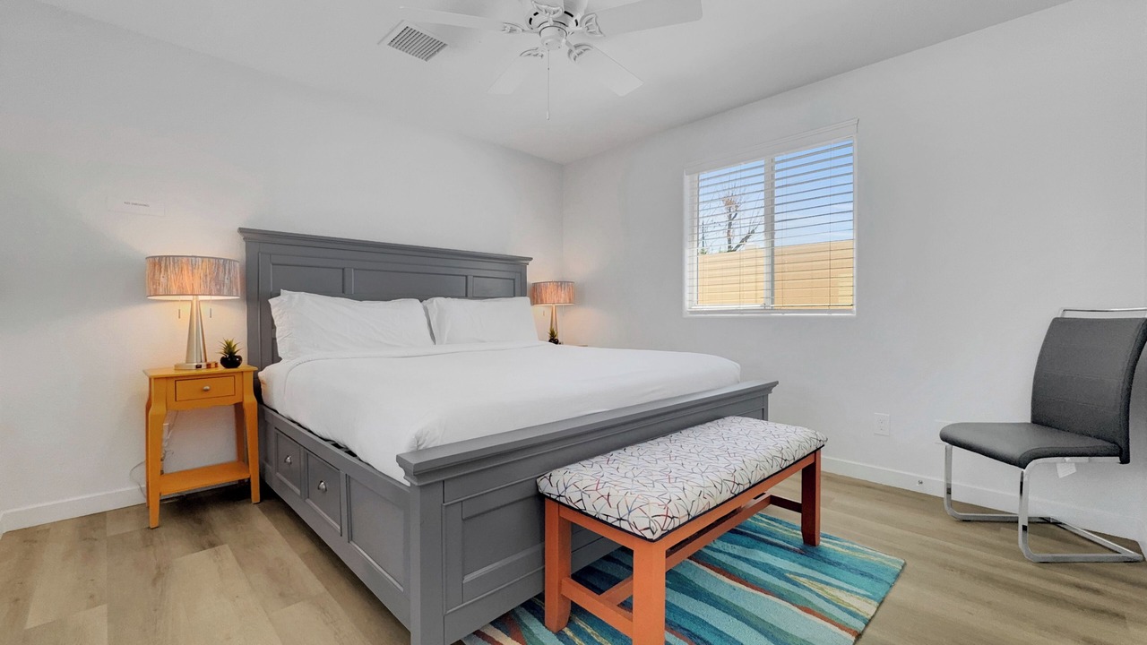 Photo of Bedroom in West Second Street Historic District