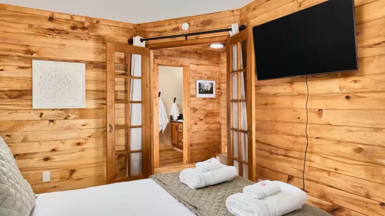 Photo of Bathroom in Divide