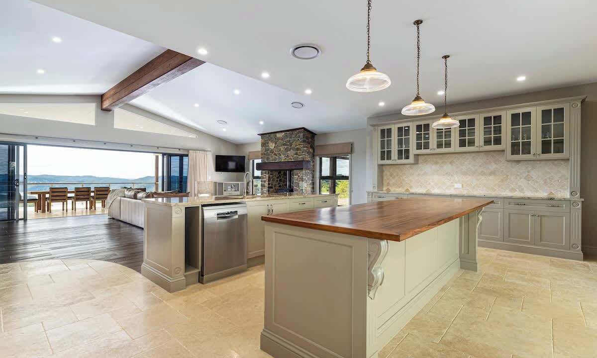 Photo of Others in Balmoral Ridge