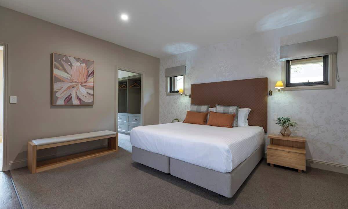 Photo of Others in Balmoral Ridge