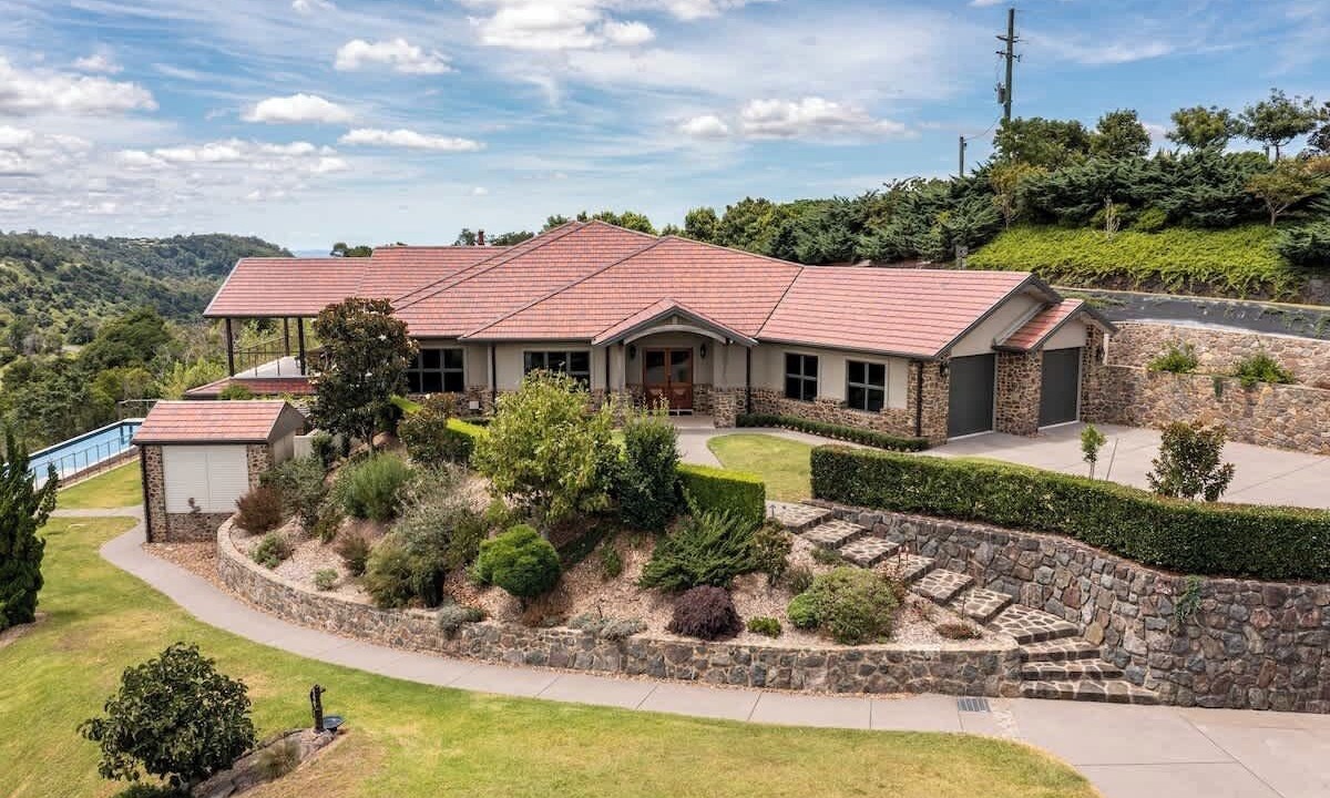 Photo of Others in Balmoral Ridge