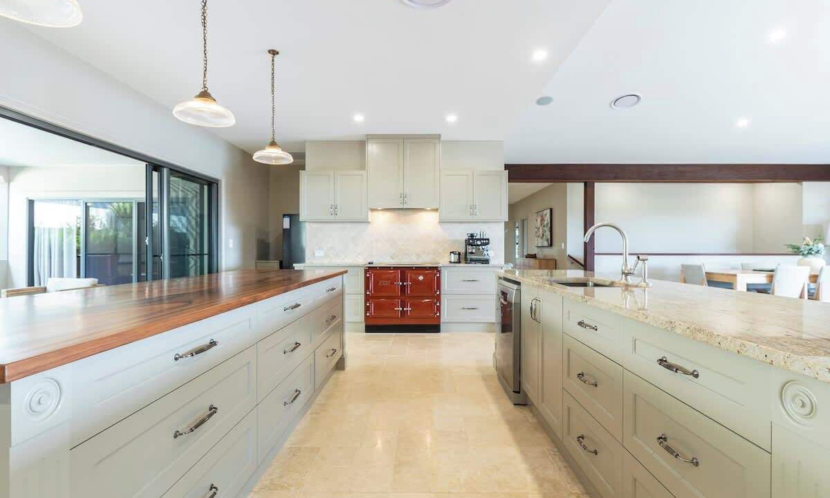 Photo of Others in Balmoral Ridge