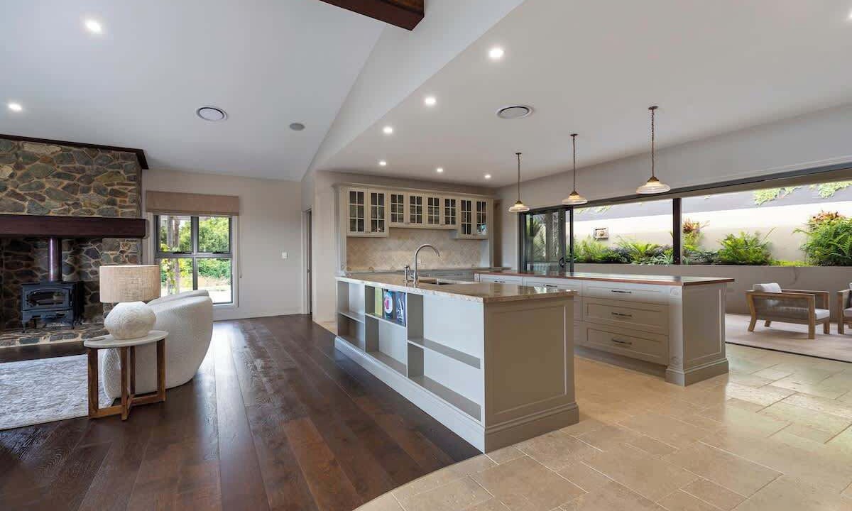 Photo of Others in Balmoral Ridge