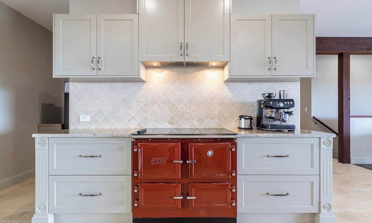 Photo of Others in Balmoral Ridge