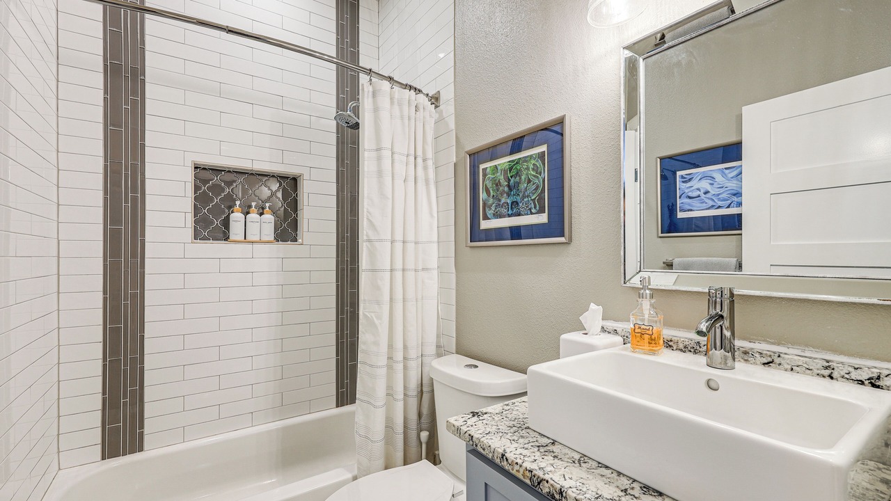 Photo of Bathroom in Nevada Street