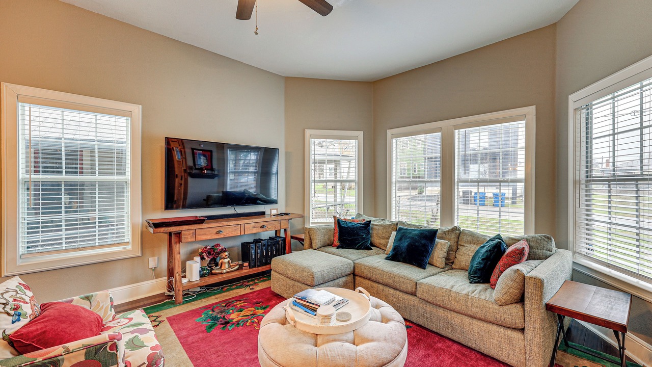 Photo of Bedroom in Nevada Street