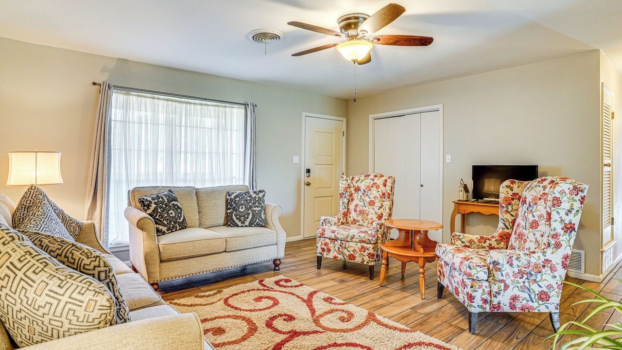 Photo of Livingroom in Stamford