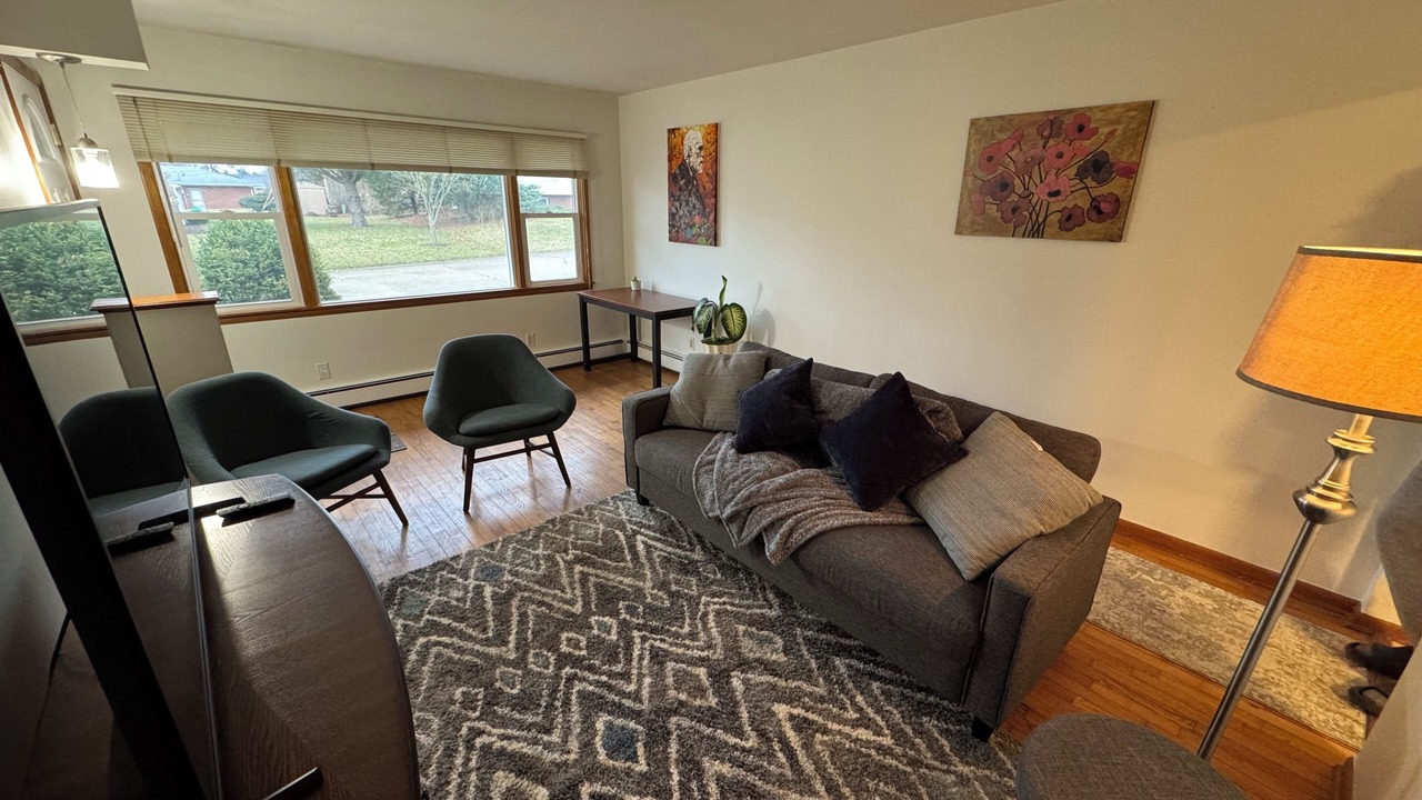 Photo of Livingroom in Urbana