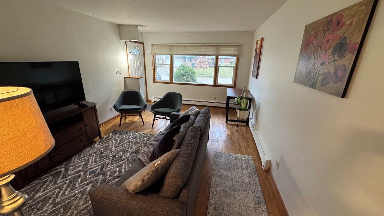 Photo of Livingroom in Urbana