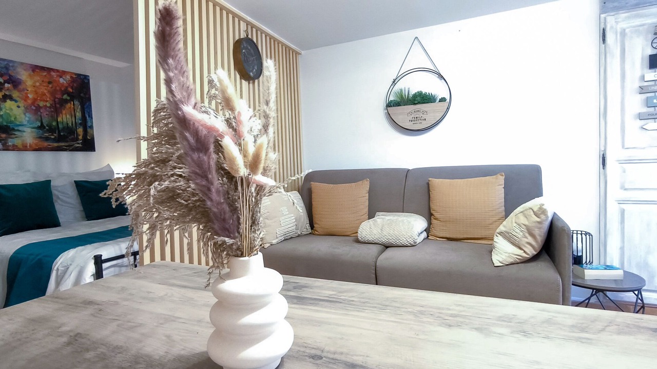 Photo of Bedroom in Estoublon