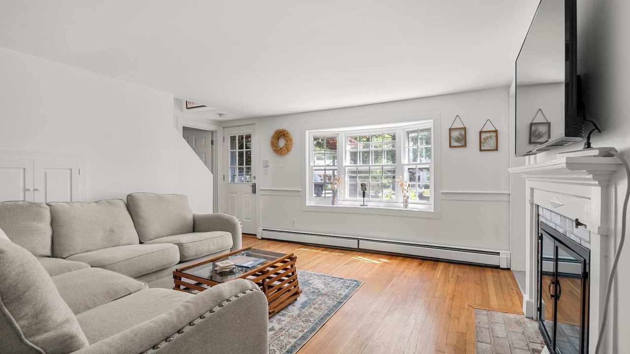 Photo of Livingroom in West Hyannisport