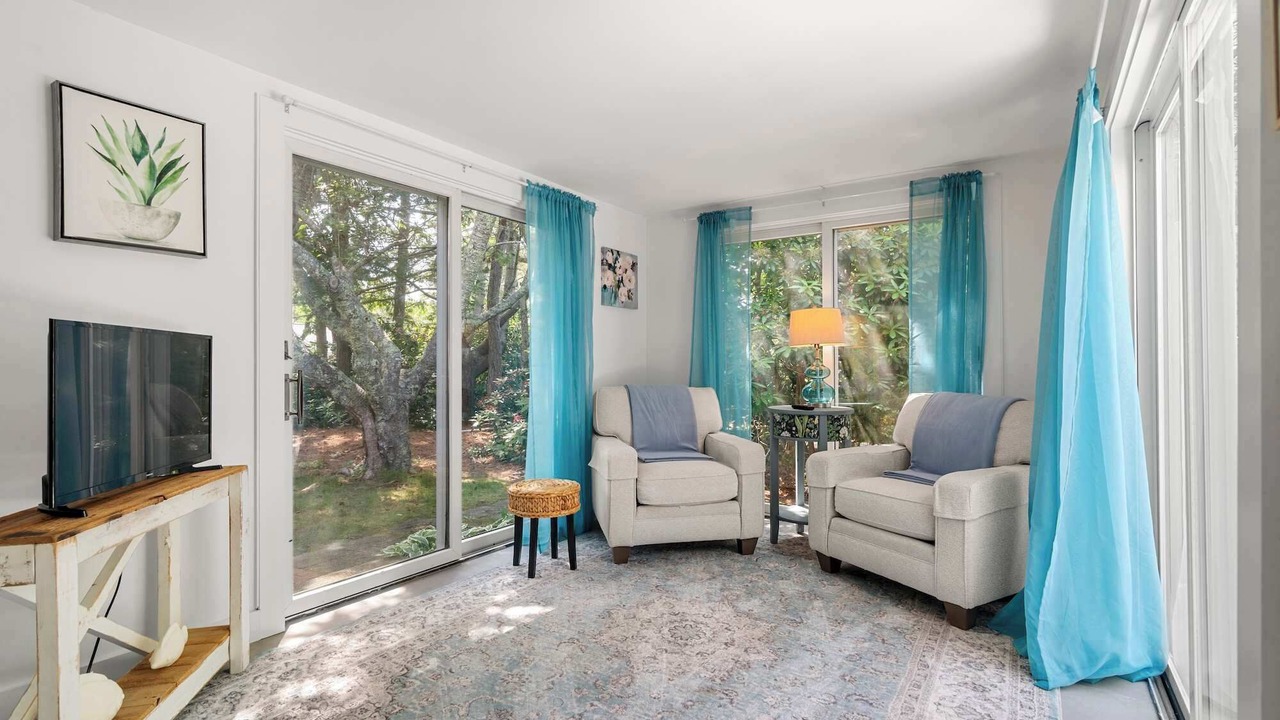 Photo of Livingroom in West Hyannisport