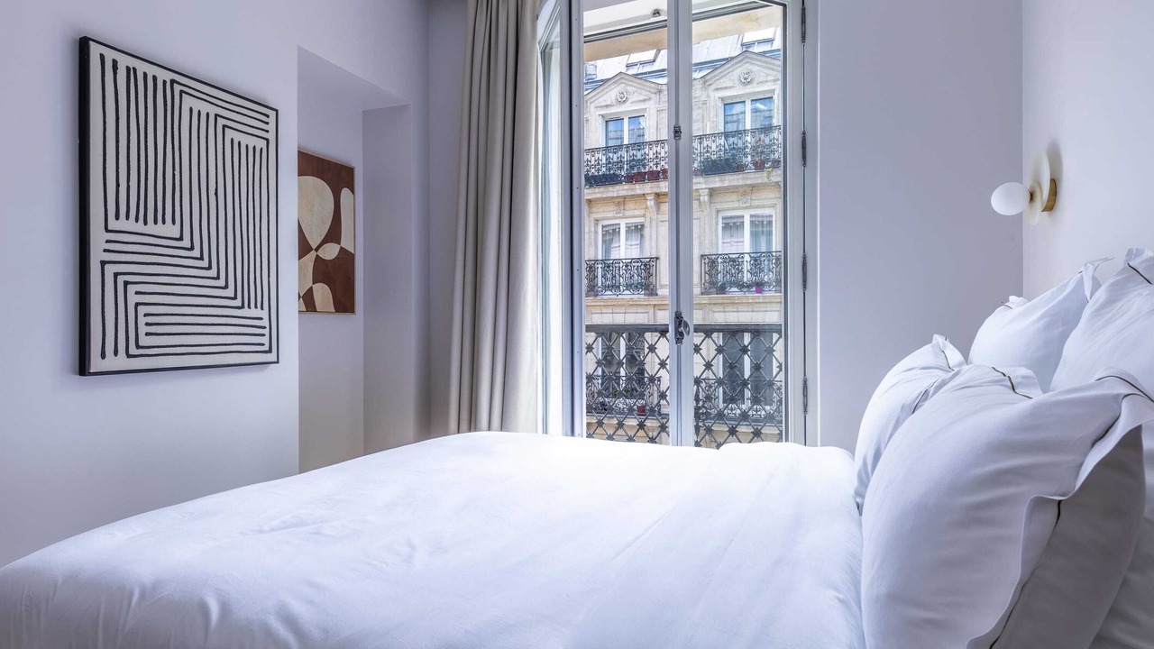 Photo of Bedroom in Arts-et-Metiers