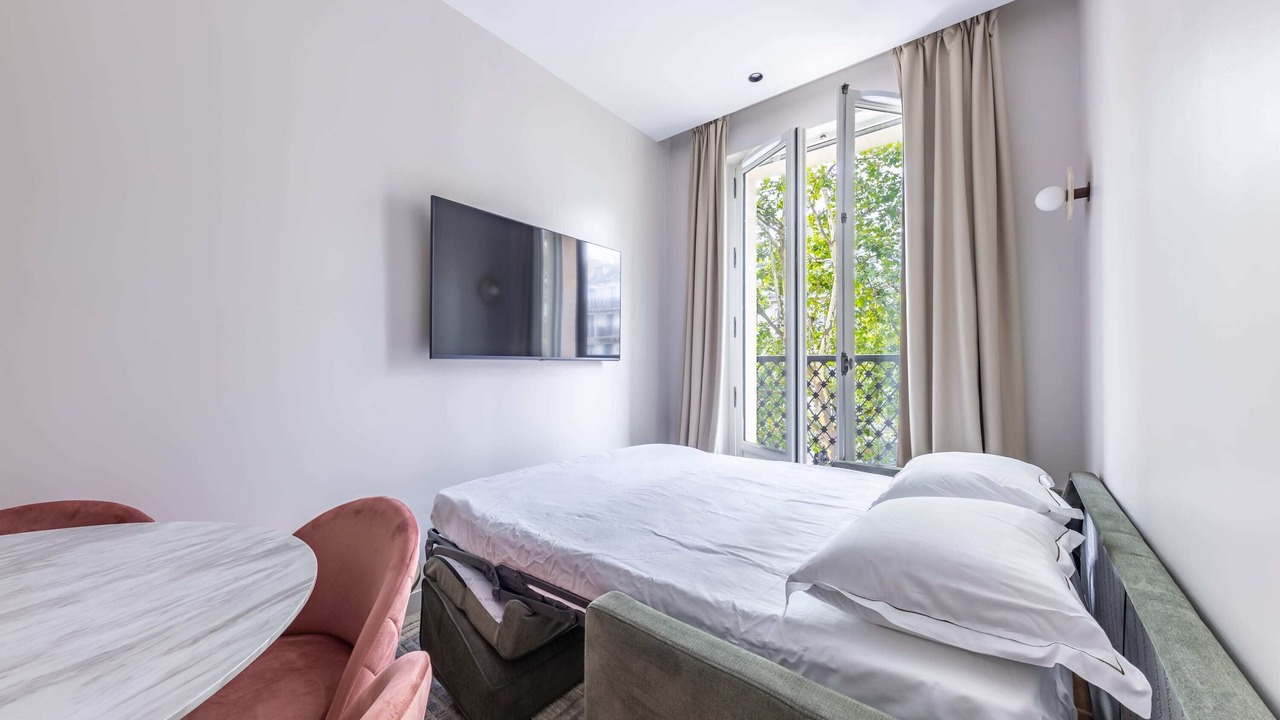 Photo of Bedroom in Arts-et-Metiers