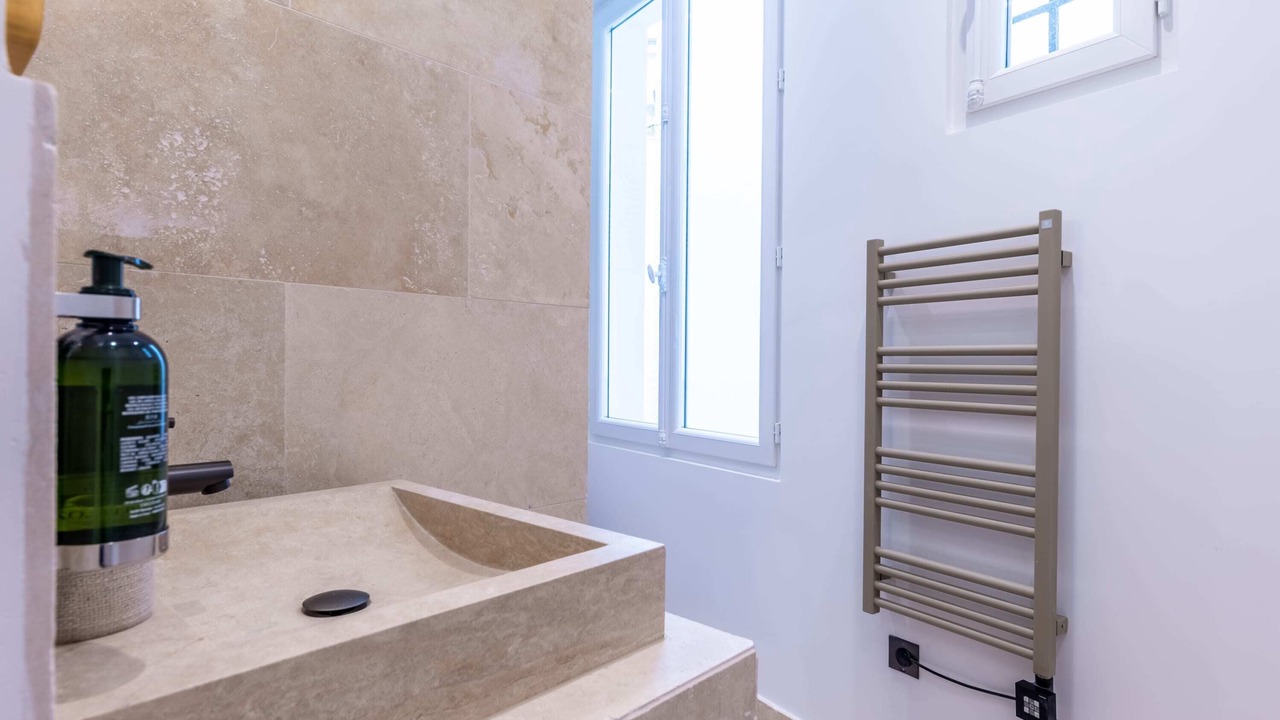Photo of Bathroom in Arts-et-Metiers