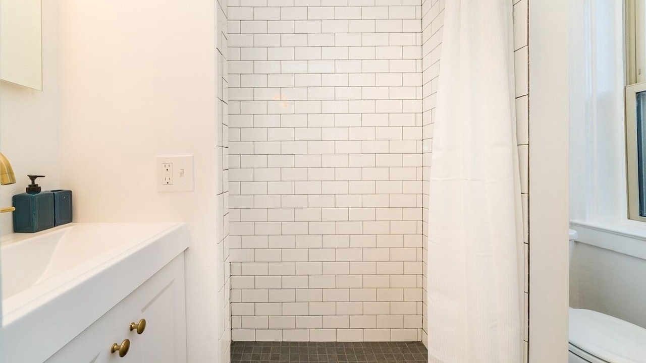 Photo of Bathroom in East Avenue