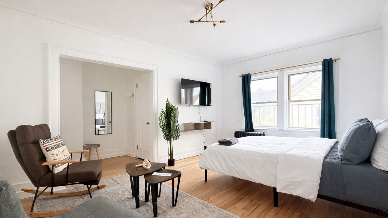 Photo of Bedroom in East Avenue