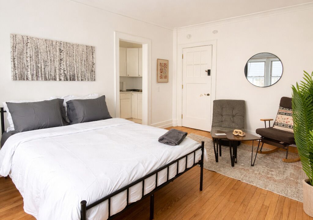 Photo of Bedroom in East Avenue