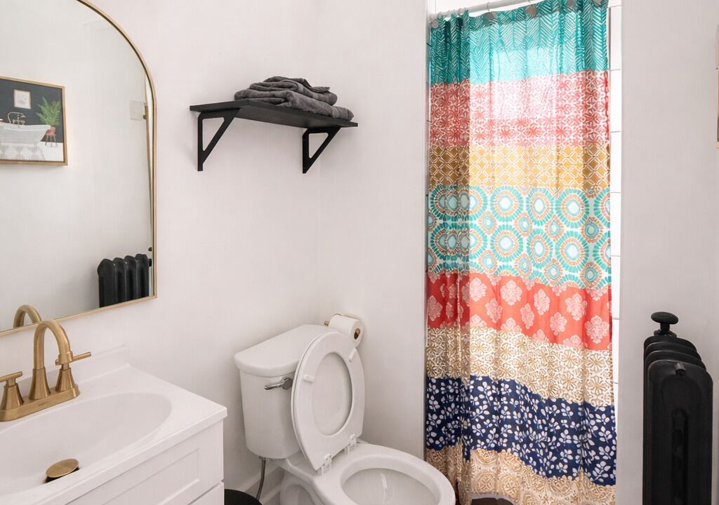 Photo of Bathroom in East Avenue