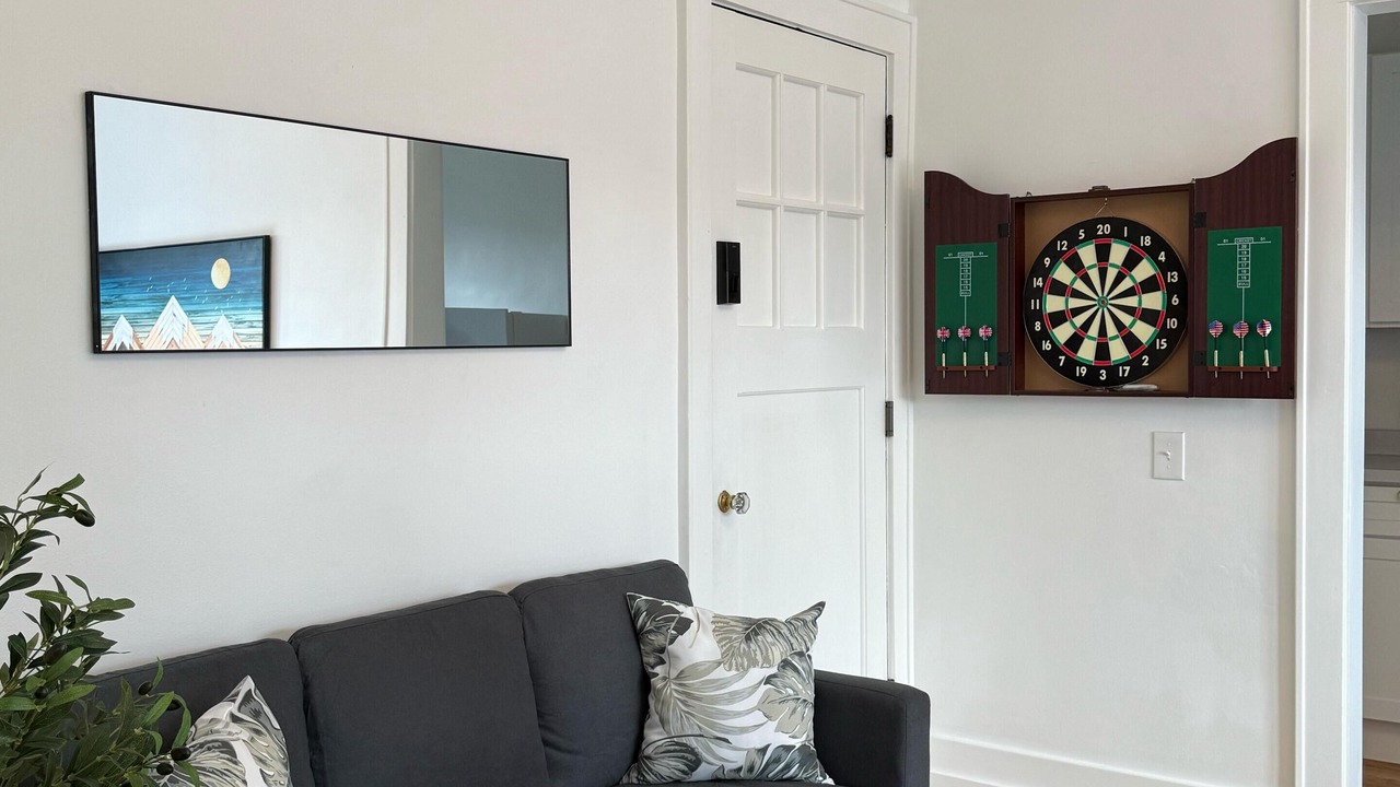 Photo of Livingroom in East Avenue