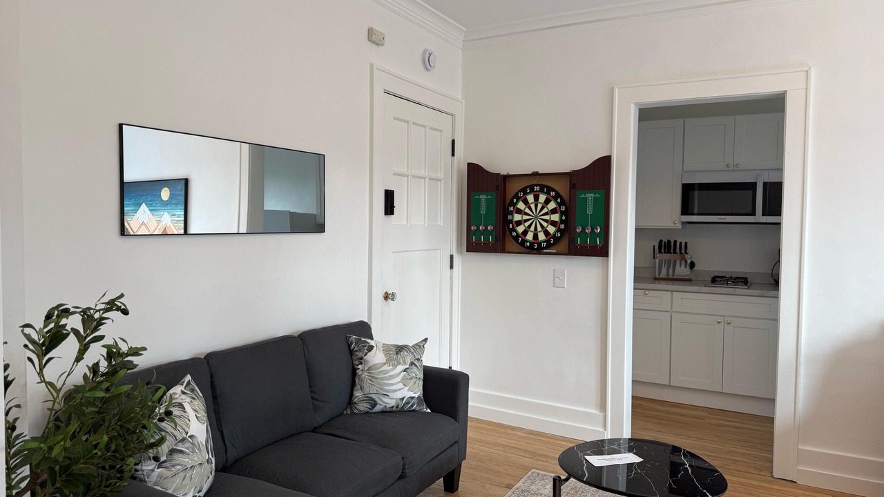 Photo of Livingroom in East Avenue