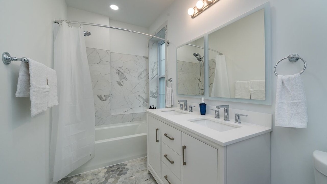 Photo of Bathroom in Corn Hill