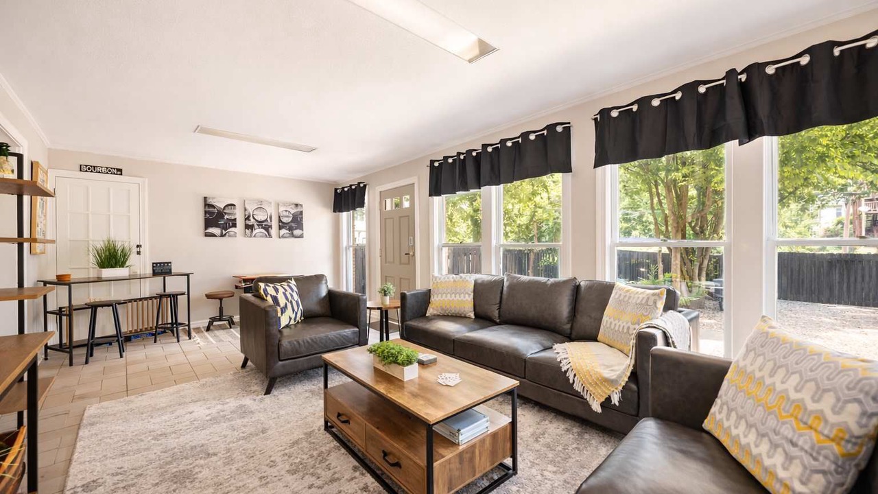 Photo of Livingroom in Bonnycastle