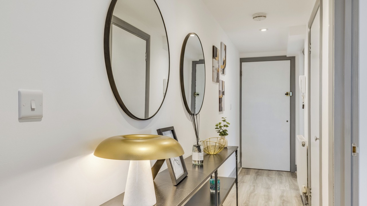 Photo of Others in Ware