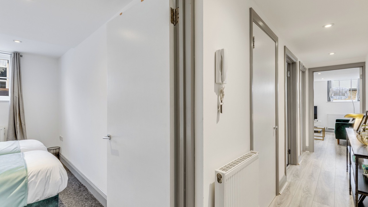 Photo of Others in Ware