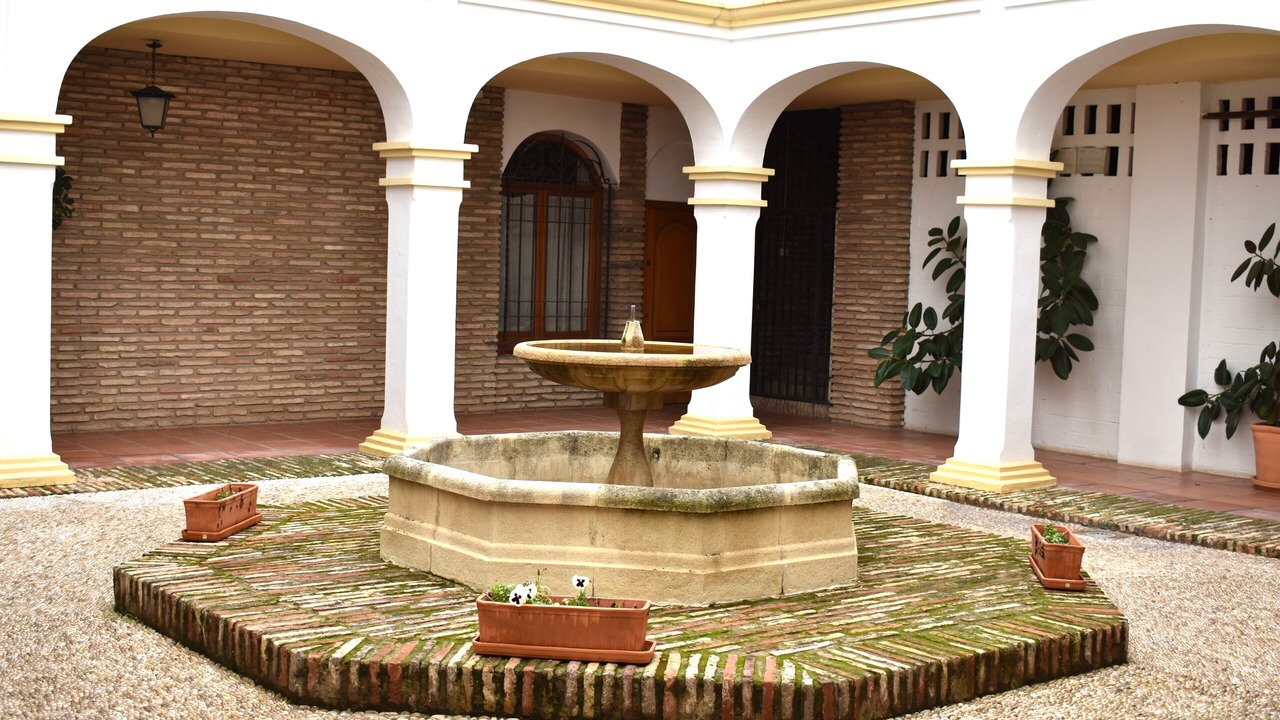 Photo of Outdoor in La Trinidad-San Juan y Todos los Santos