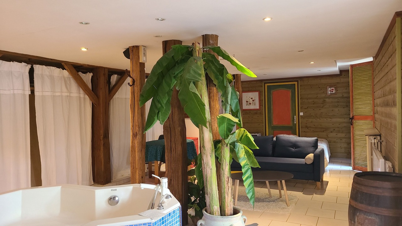 Photo of Others in Saint-Leonard-de-Noblat