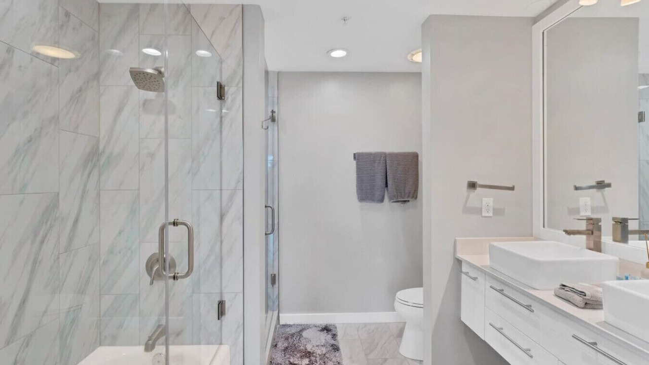 Photo of Bathroom in South Eola