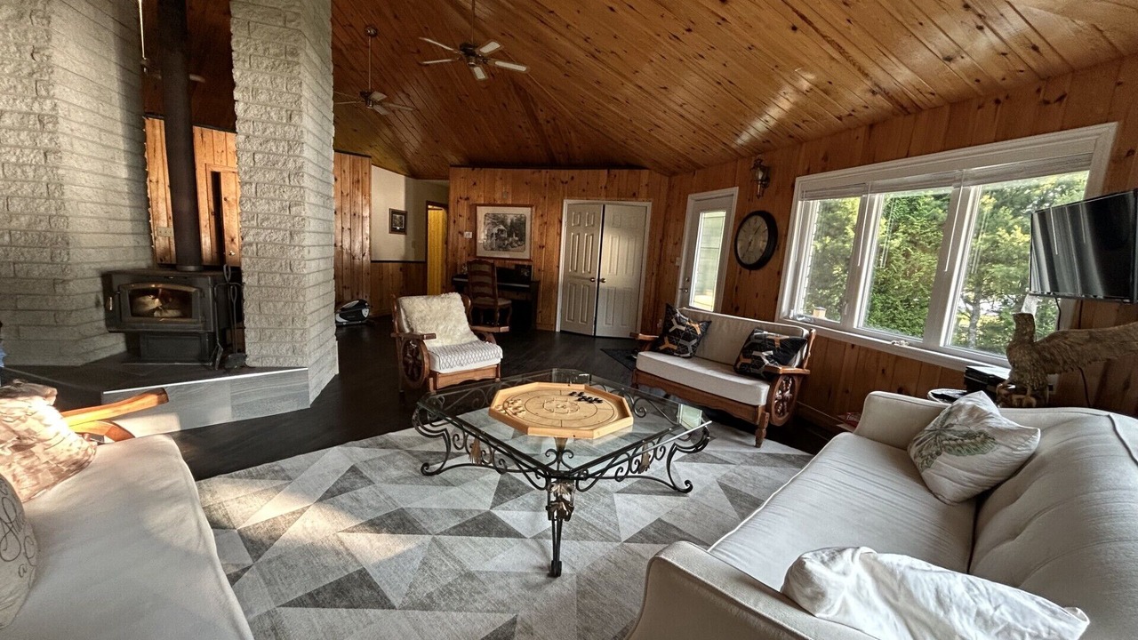 Photo of Livingroom in Goulais River