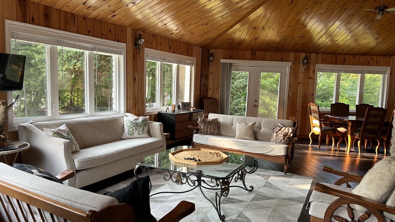 Photo of Livingroom in Goulais River