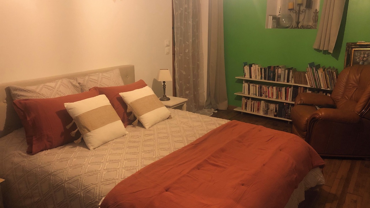 Photo of Bedroom in Poigny la Foret