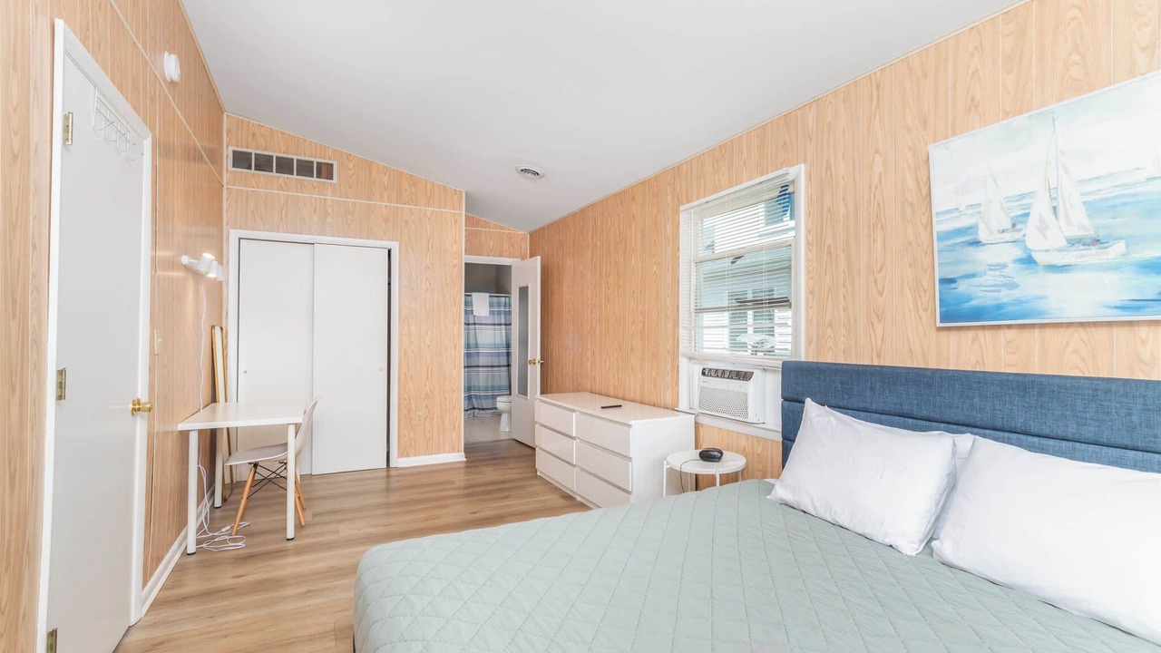 Photo of Bedroom in South Bethany Harbor