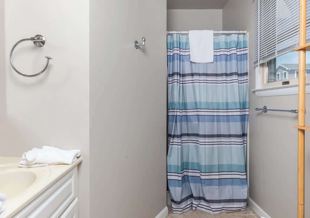Photo of Bathroom in South Bethany Harbor