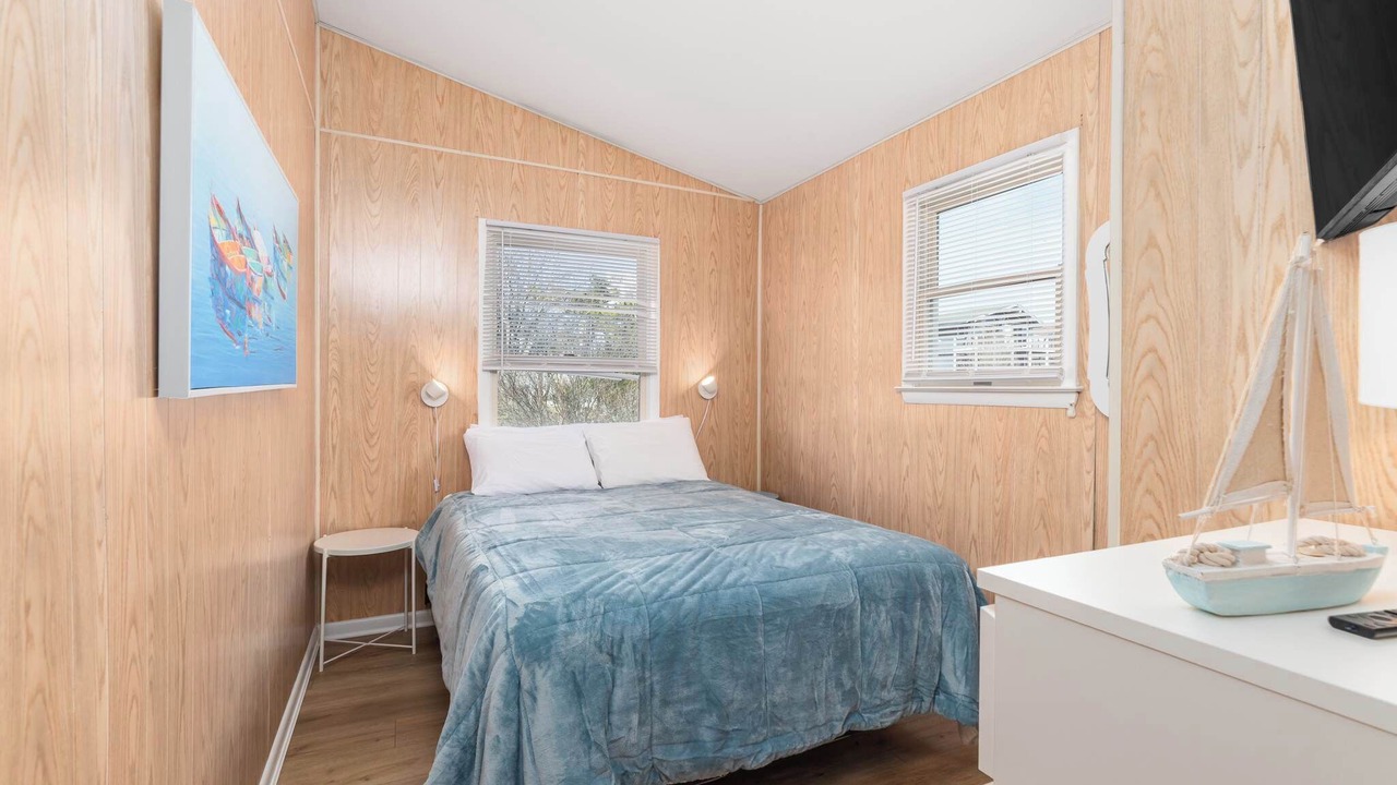 Photo of Bedroom in South Bethany Harbor